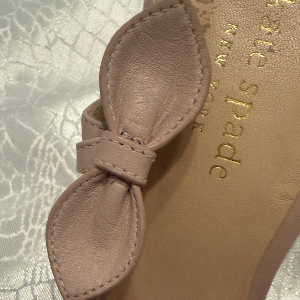 Kate Spade Black and Blush Heels. - Picture 10 of 12